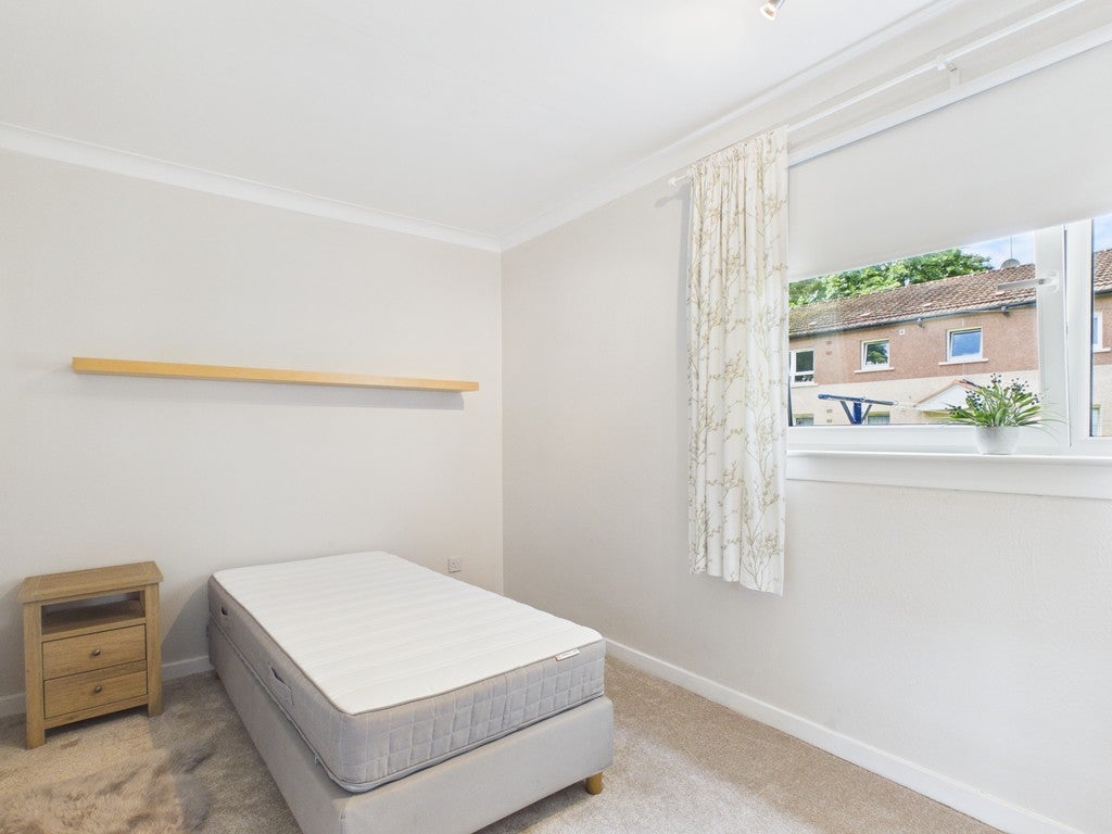 Flat Anniesland Road in Glasgow