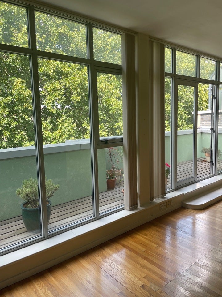 Flat Albert Road in Greater London