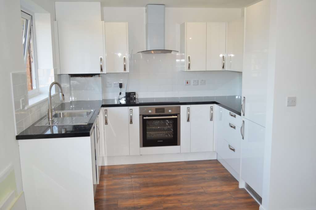Flat Chiltern Park Avenue in Dacorum