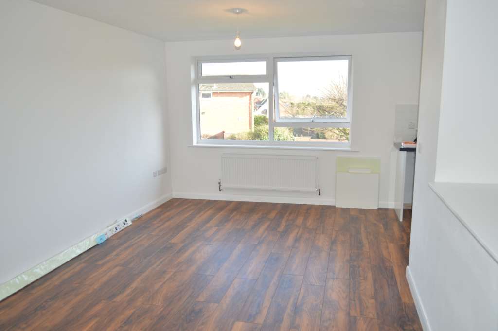 Flat Chiltern Park Avenue in Dacorum