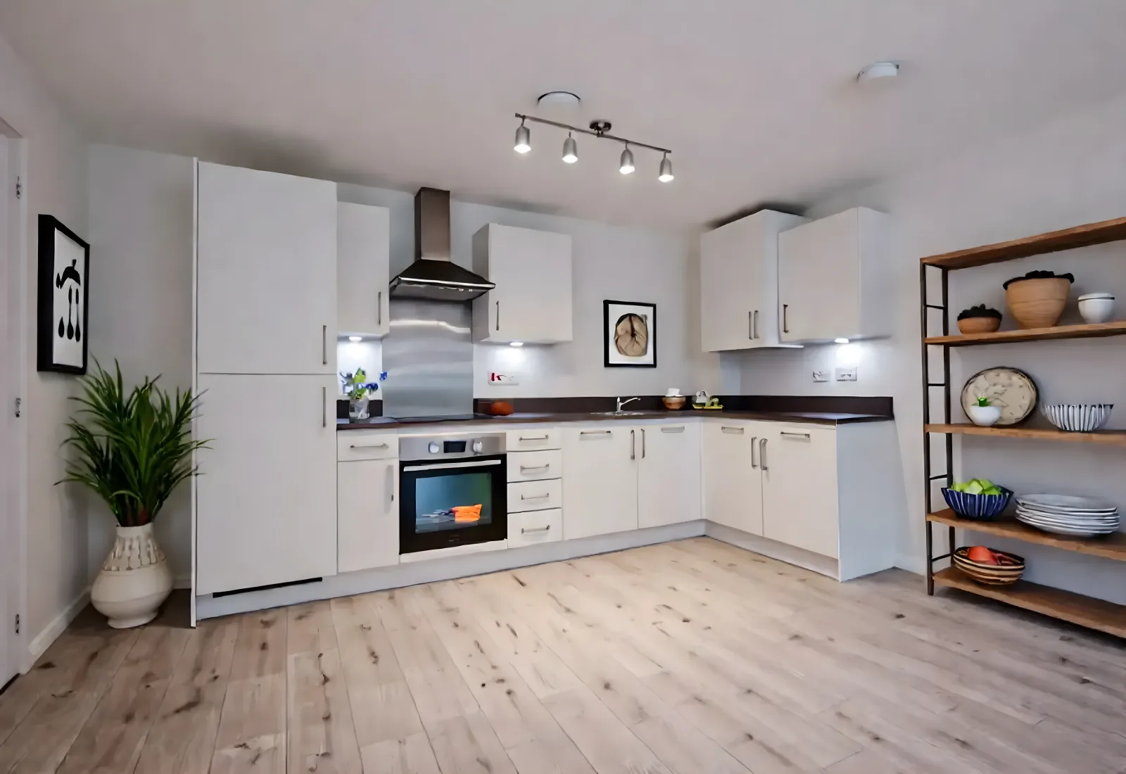 Flat Roundhouse Way in Wellingborough