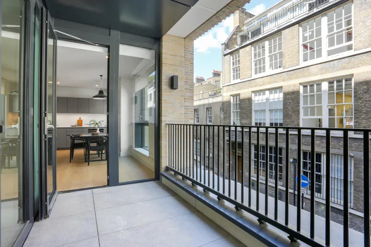 Flat Morwell Street in Greater London