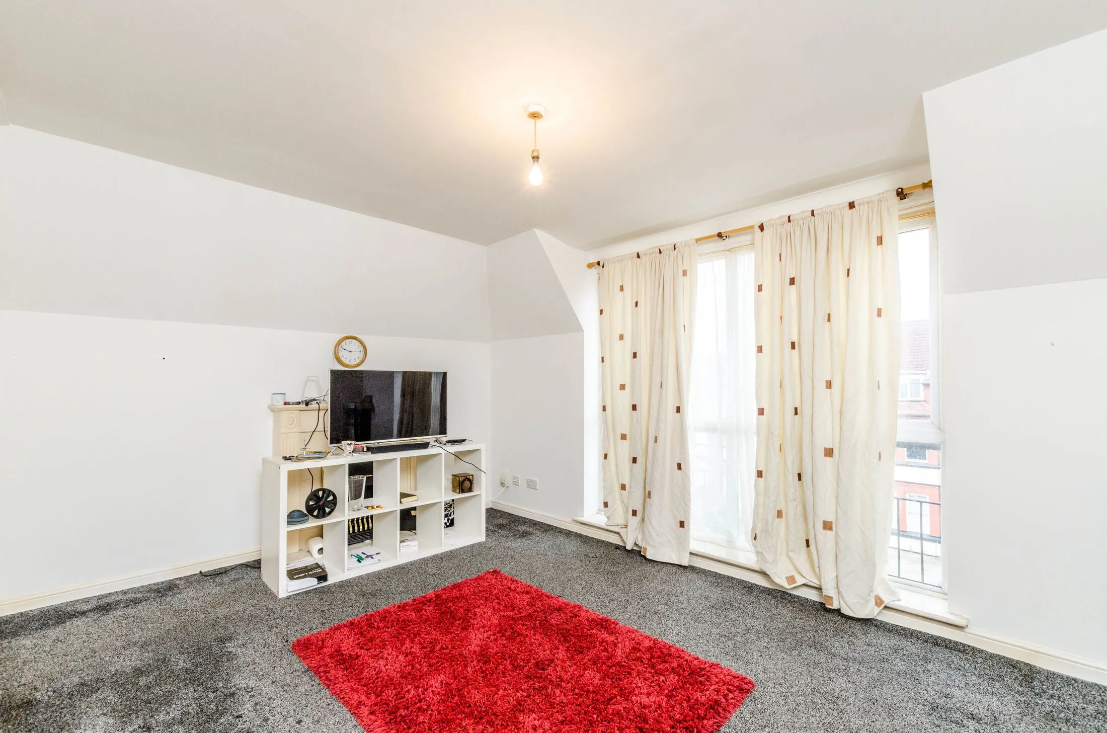 Flat Manorgate Road in Greater London