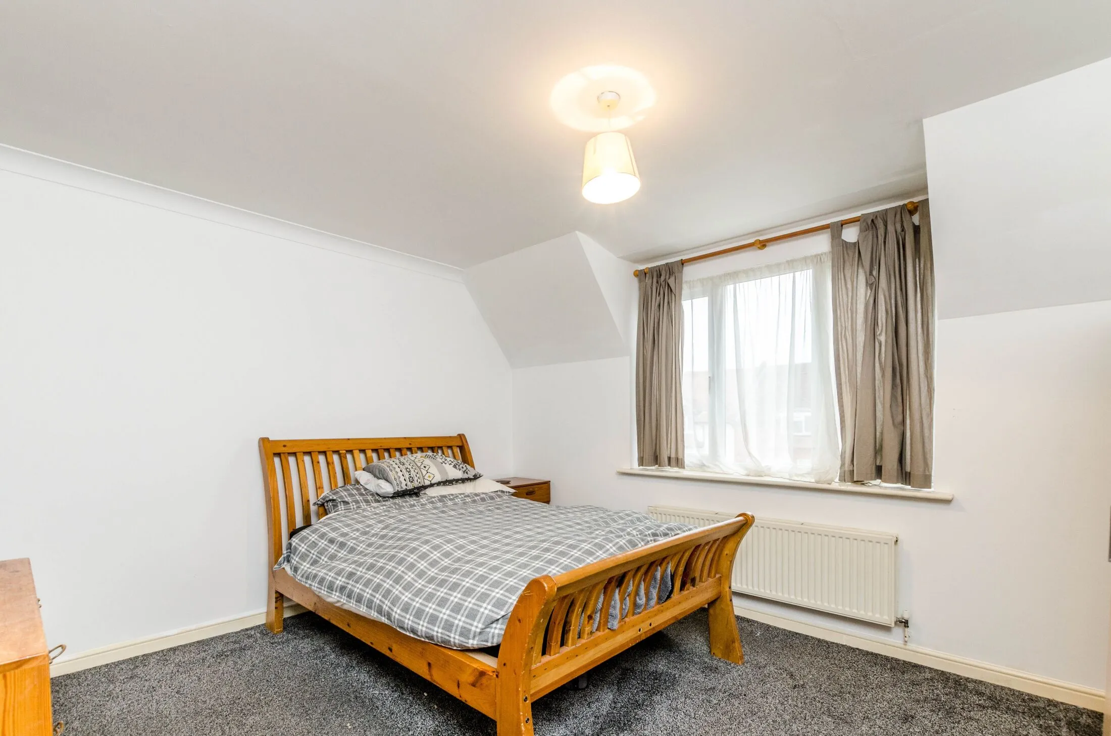 Flat Manorgate Road in Greater London