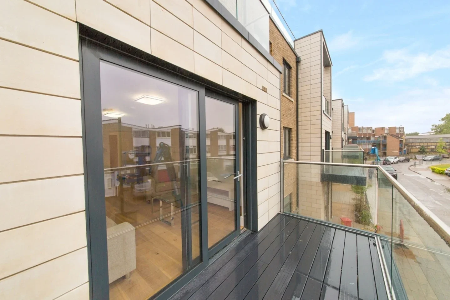 Flat Kilburn Park Road in City of Westminster