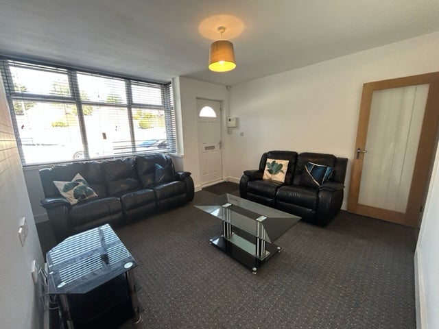 Room Cross Speedwell Street in Leeds