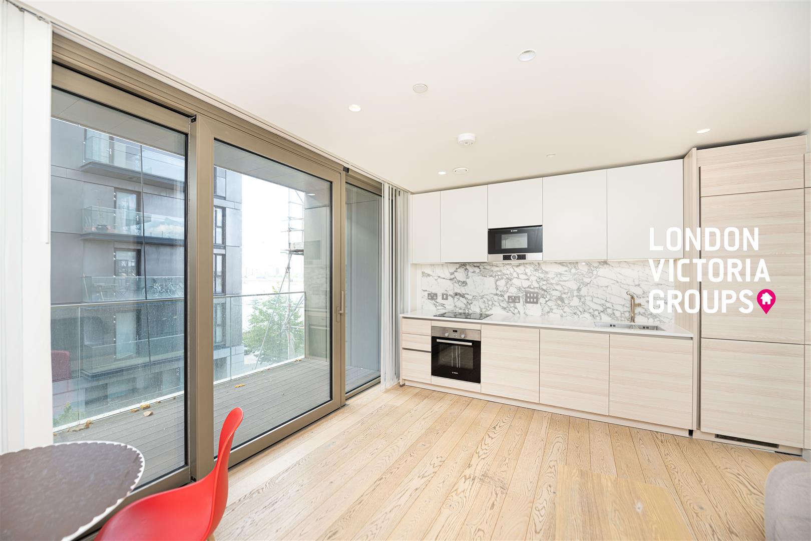 Flat Pilot Walk in Greater London