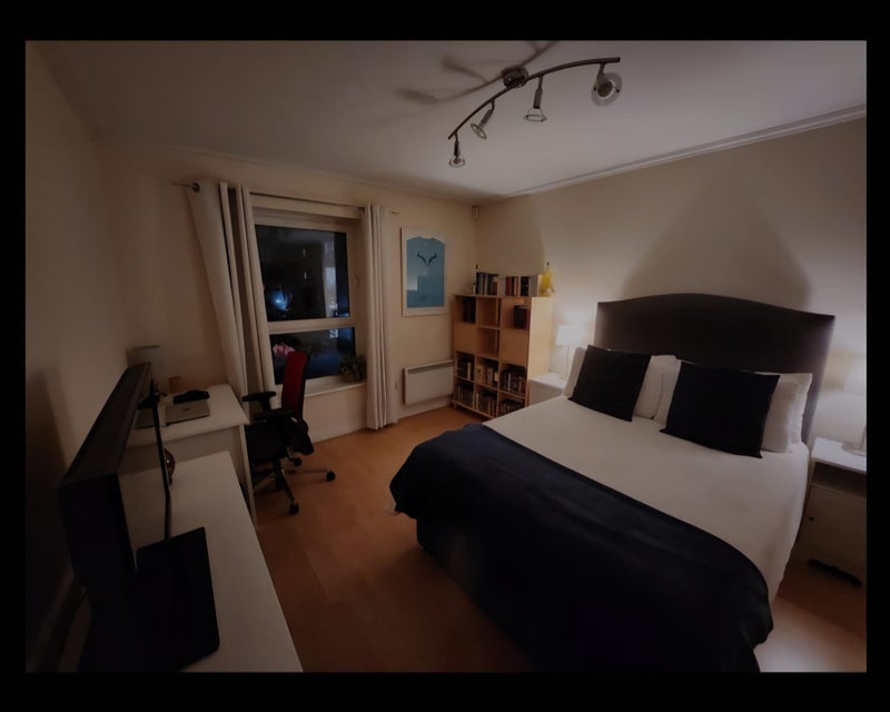 Room Lynton Court in Cardiff