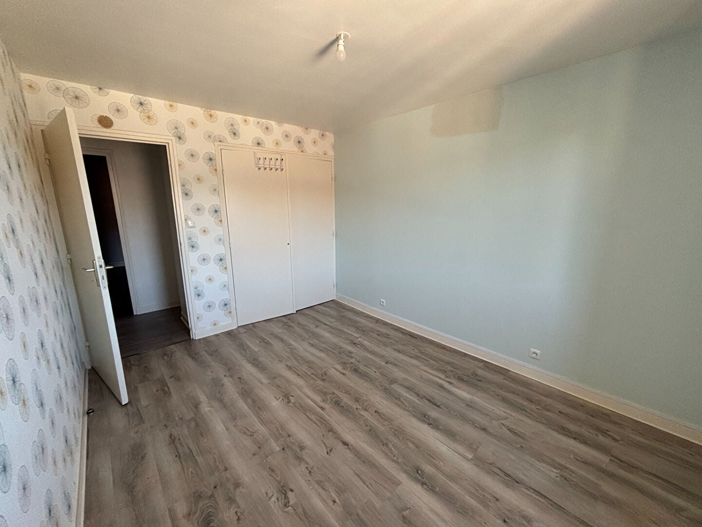 Appartement Rue du Docteur Hubert à Neuville-sur-Ain