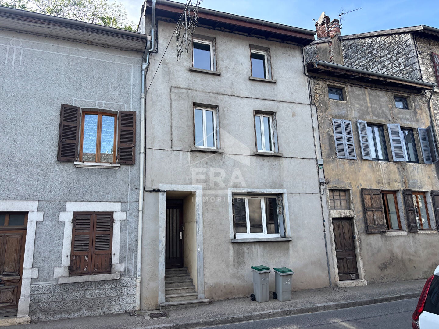 Flat Rue du Docteur Hubert in Neuville-sur-Ain