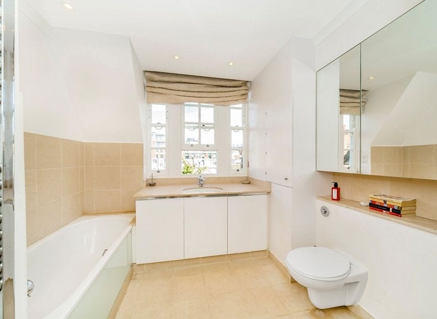 Flat Kensington Church Walk in Greater London