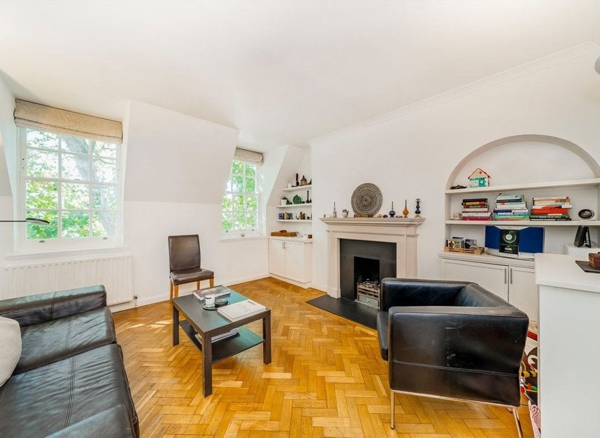 Flat Kensington Church Walk in Greater London