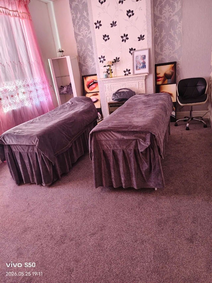 Room Pontygwindy Road in Caerphilly