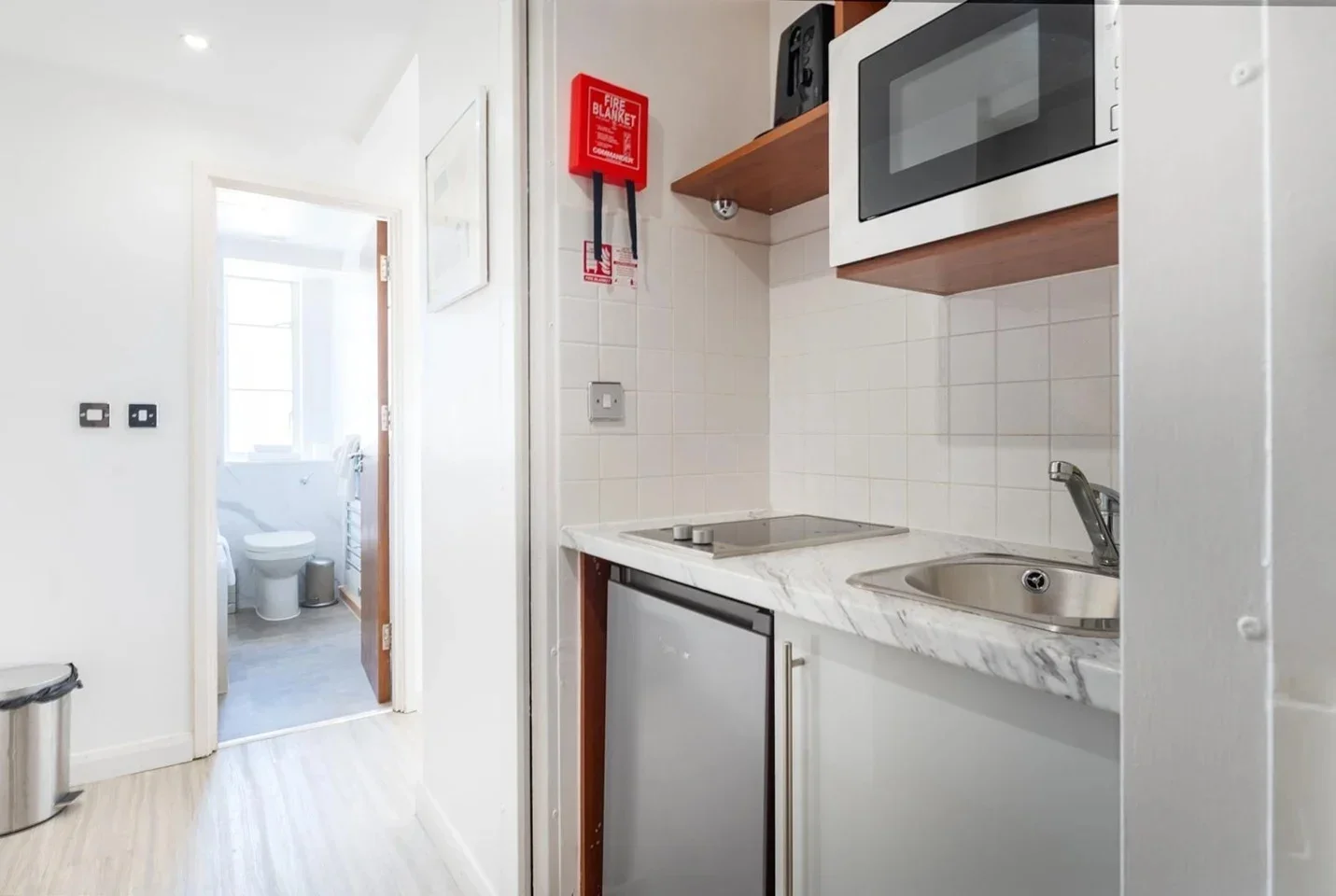 Flat Old Brompton Road in Greater London
