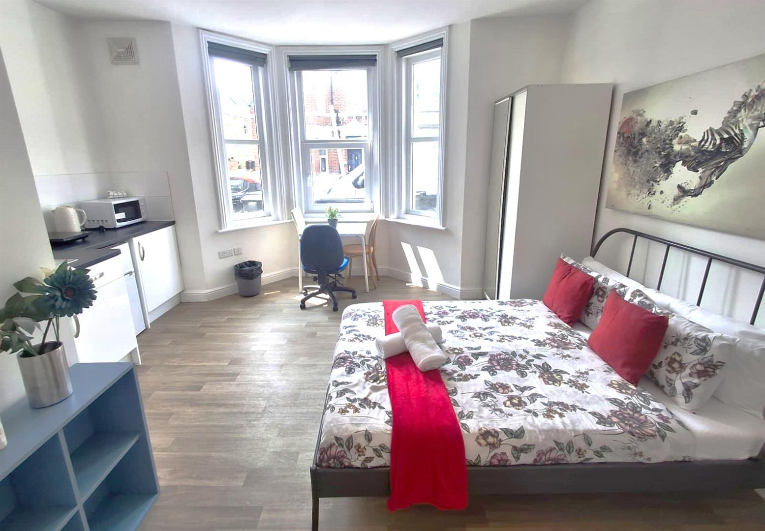Flat Eldon Place in Bournemouth