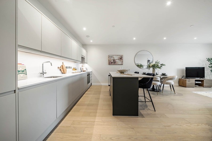 Flat Eastworth Road in Borough of Runnymede