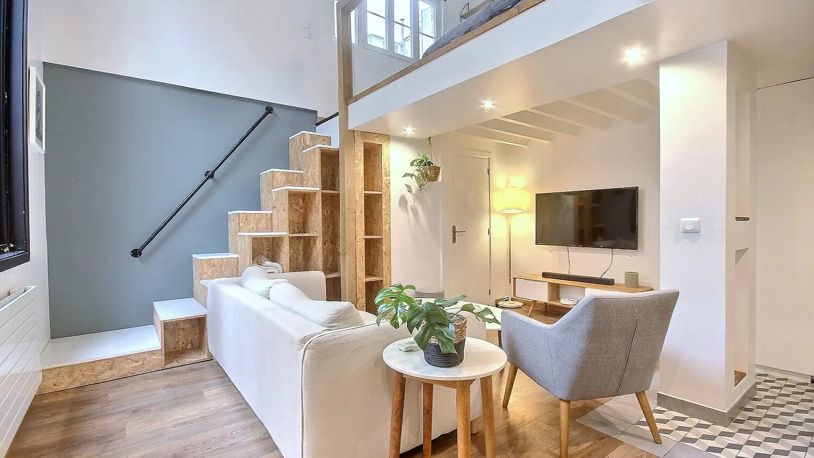 Flat Rue Ampère in Paris