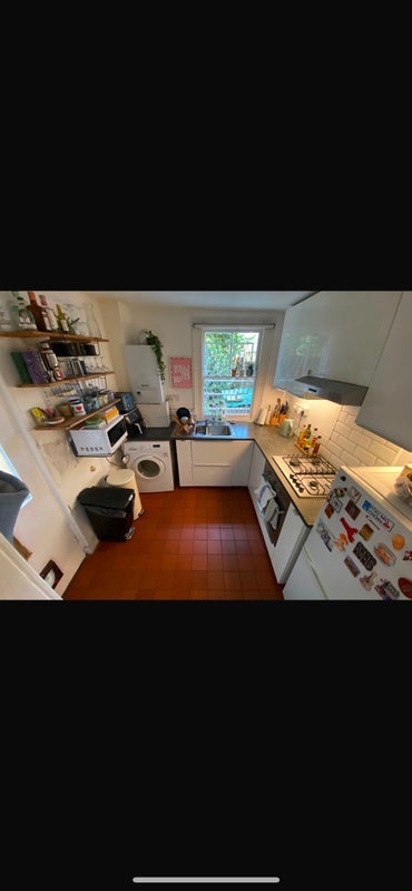 Room Cornwallis Road in Greater London