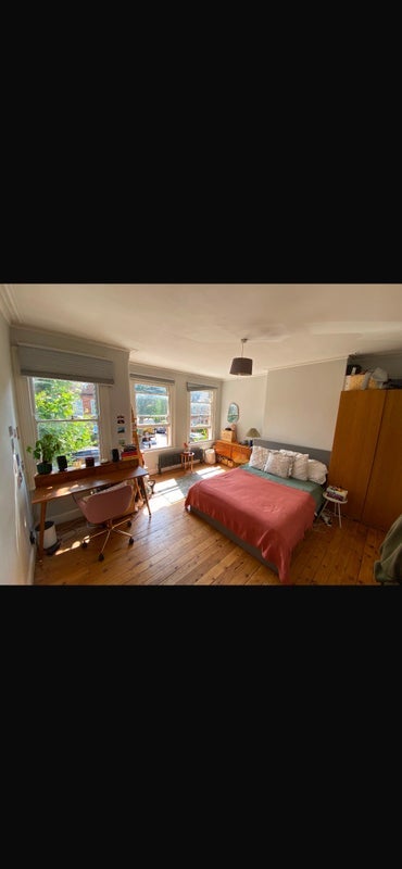 Room Cornwallis Road in Greater London