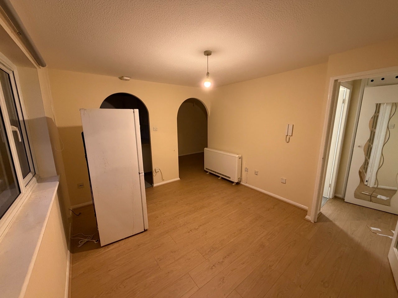 Flat Plowman Close in Greater London