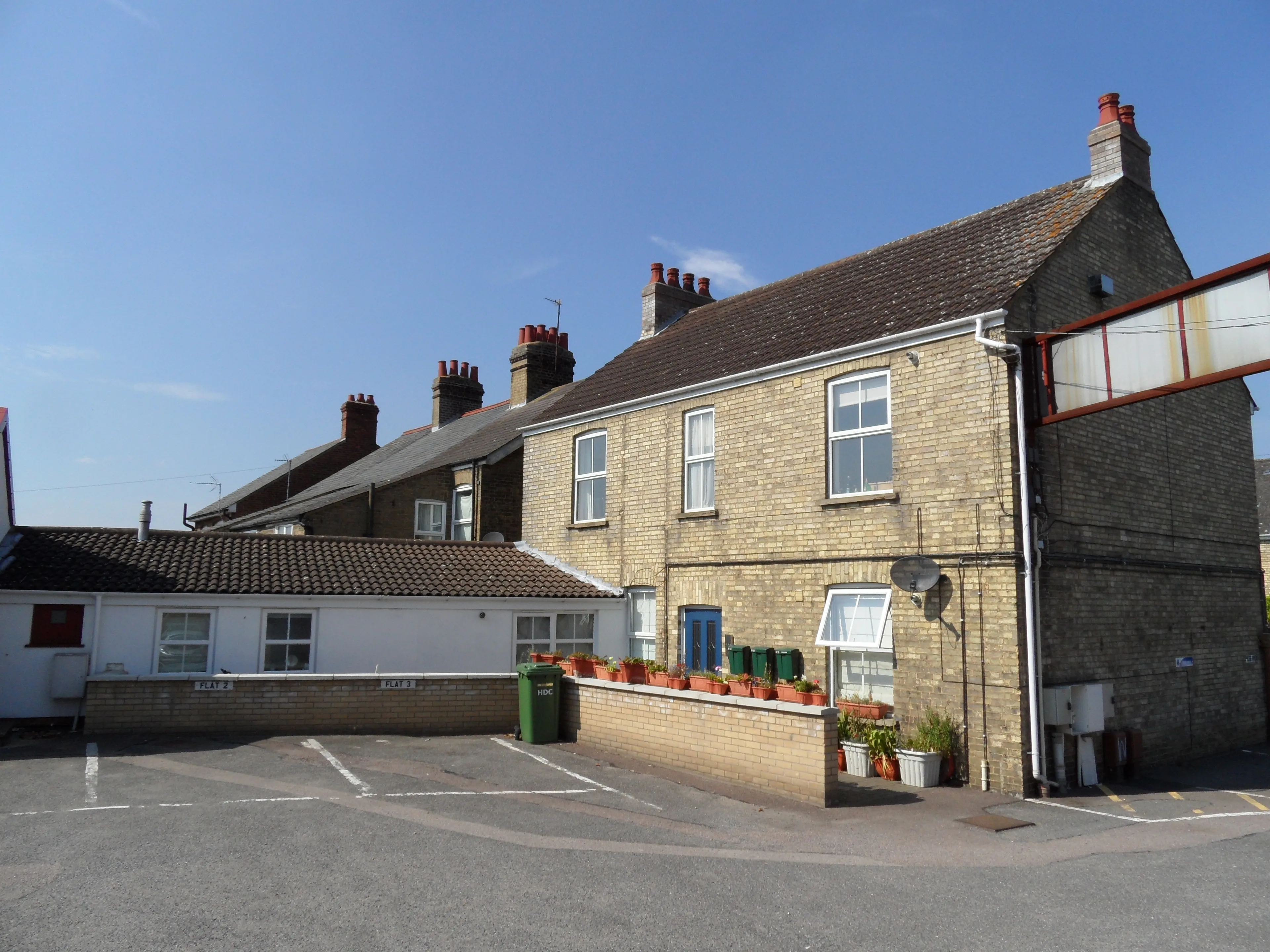Flat Cambridge Street in Huntingdonshire