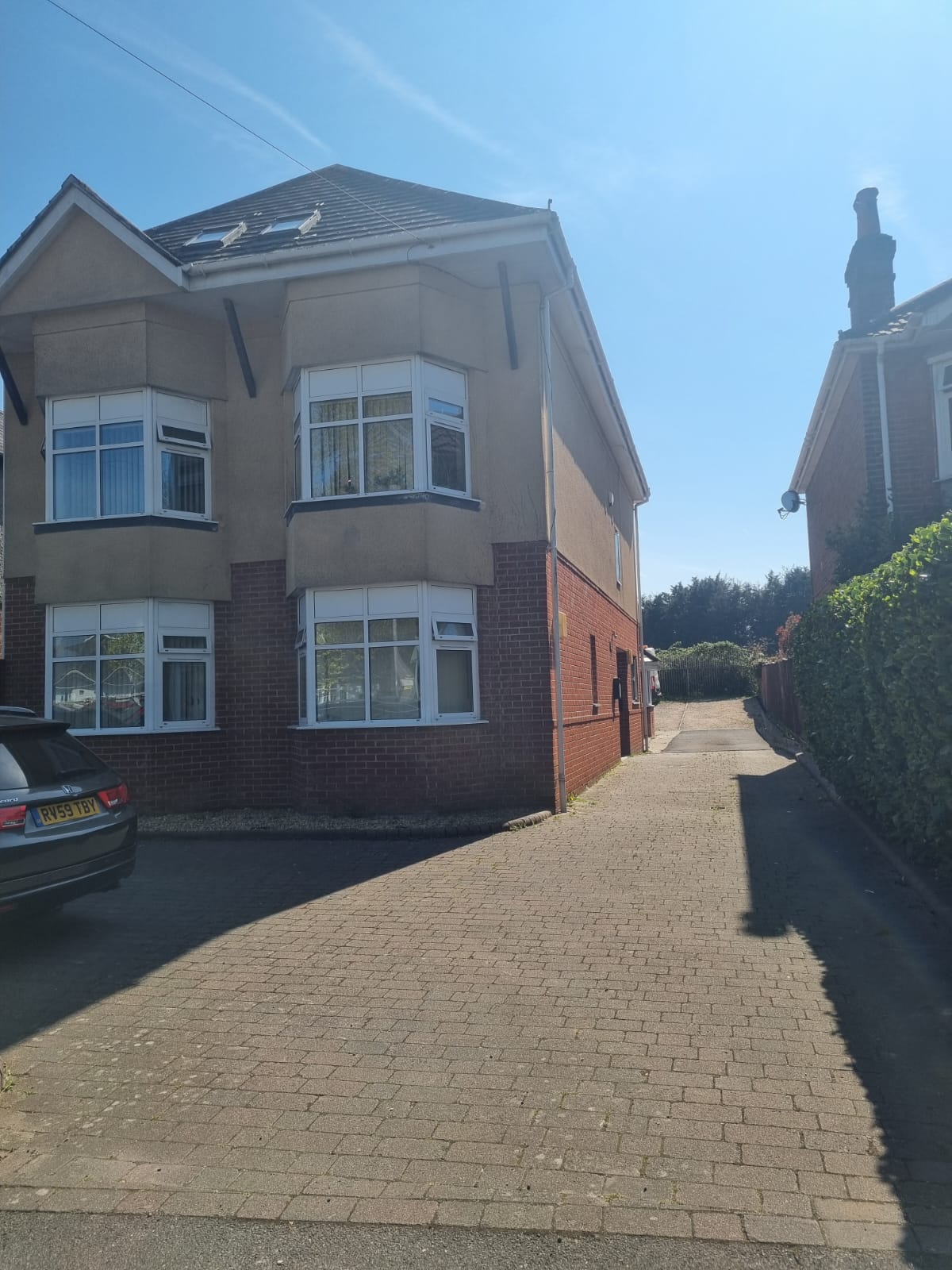 Room Tatnam Road in Poole