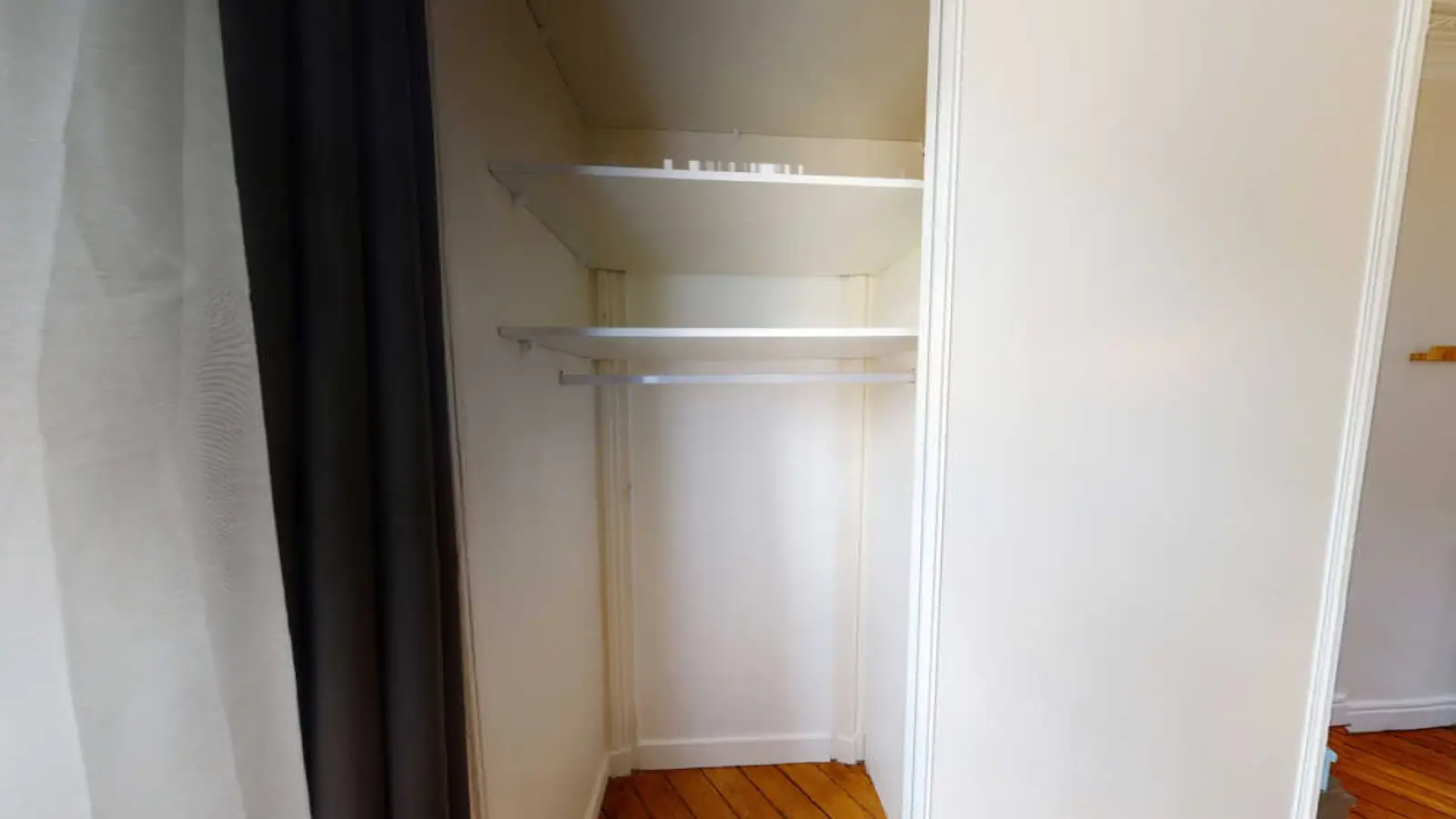 Chambre Rue Las Cases à Paris