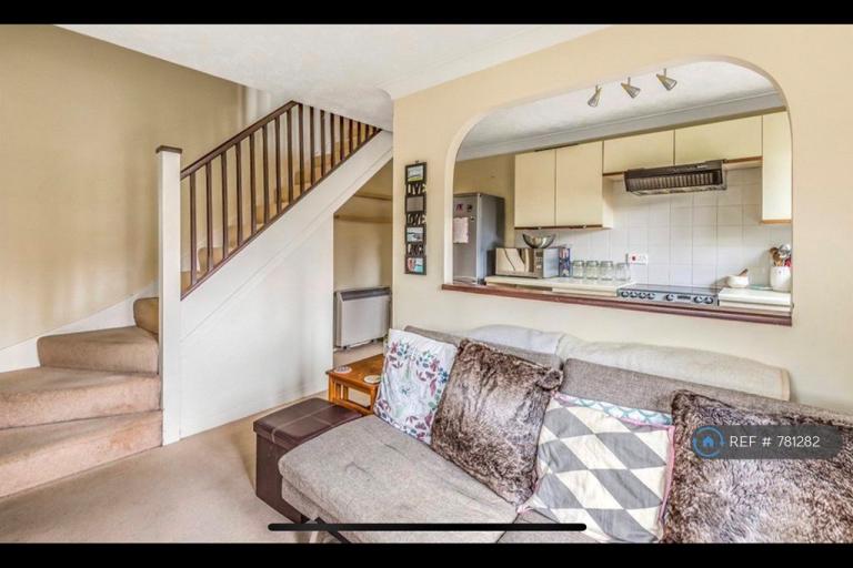 House Dairyman's Walk in Guildford
