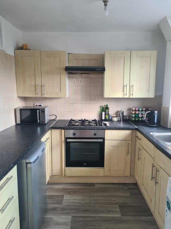 Room Brooke Road in Greater London