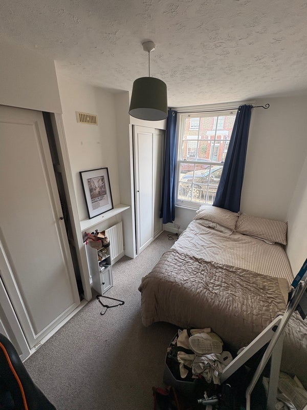 Room Reform Street in Greater London