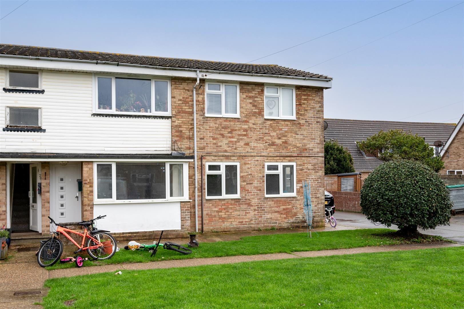 Flat Winsor Close in Hayling Island