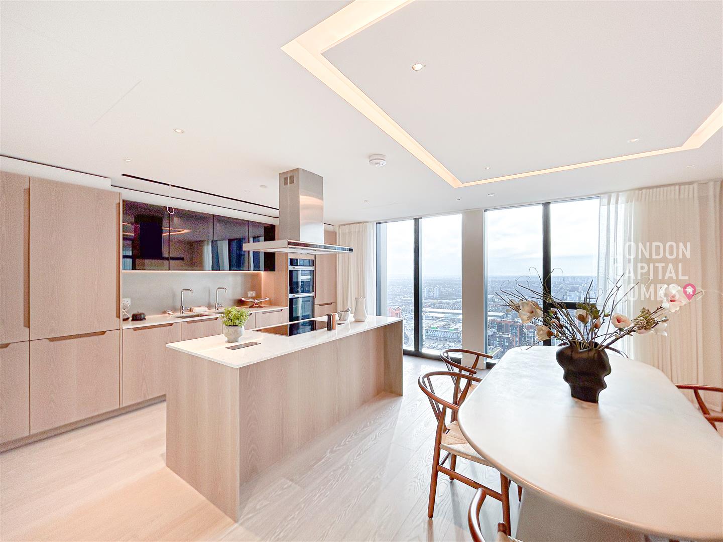 Flat Carnation Way in Greater London