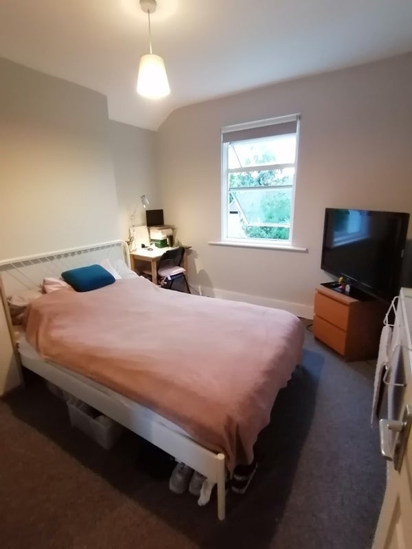 Room Cavendish Road in Greater London