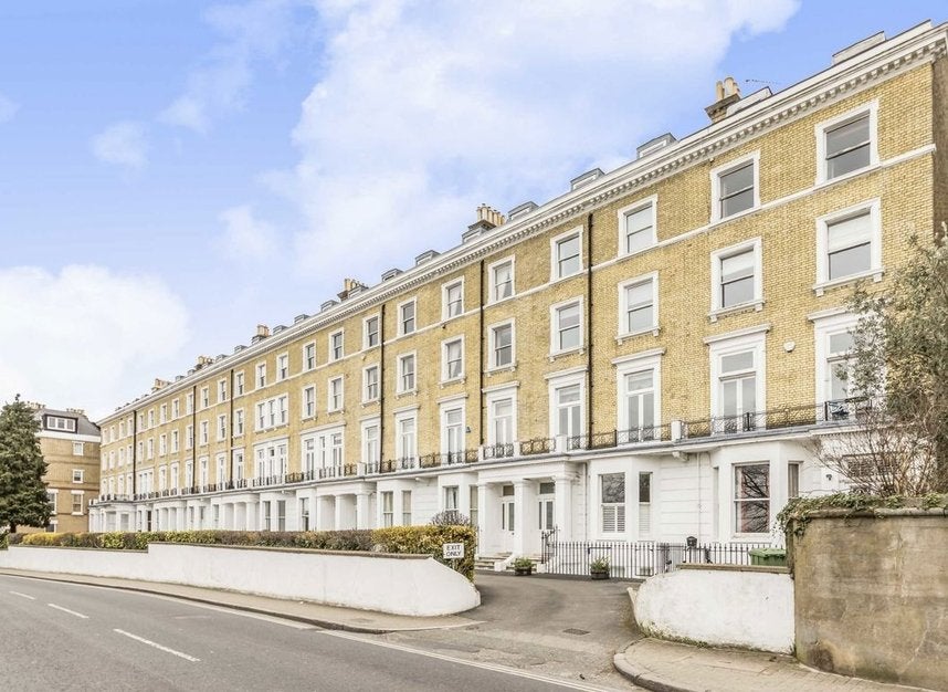 Flat Richmond Hill in Greater London