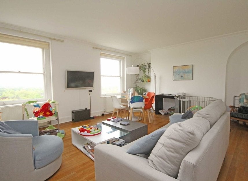 Flat Richmond Hill in Greater London
