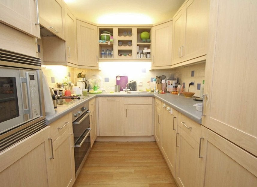 Flat Richmond Hill in Greater London