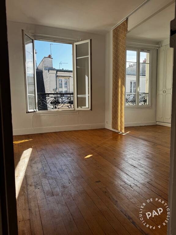 Flat Rue des Moines in Paris