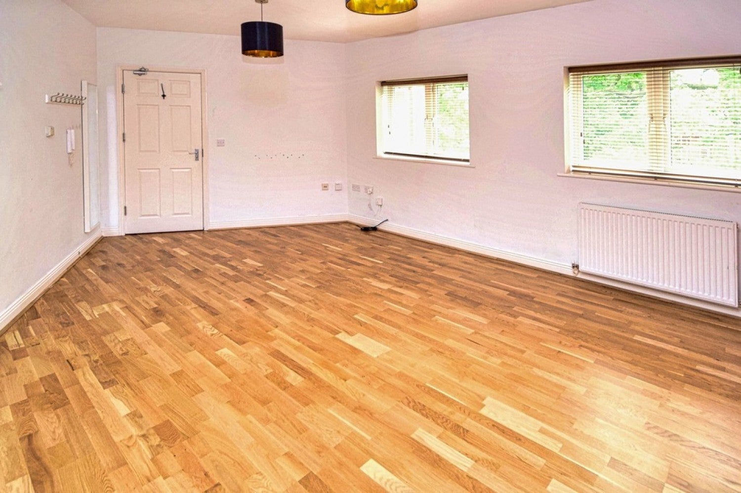 Flat Millbrook Gardens in Birmingham