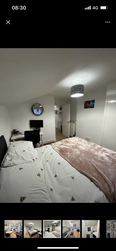 Room Lavenham Court in Greater London