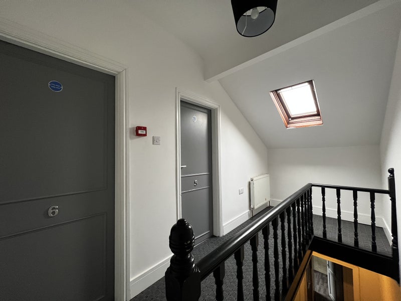 Room Gipton Avenue in Leeds