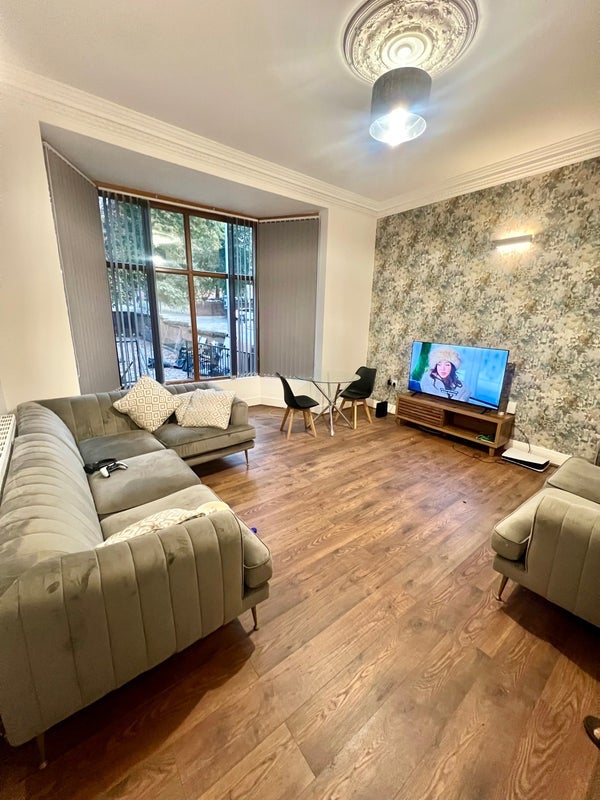 Room Gipton Avenue in Leeds