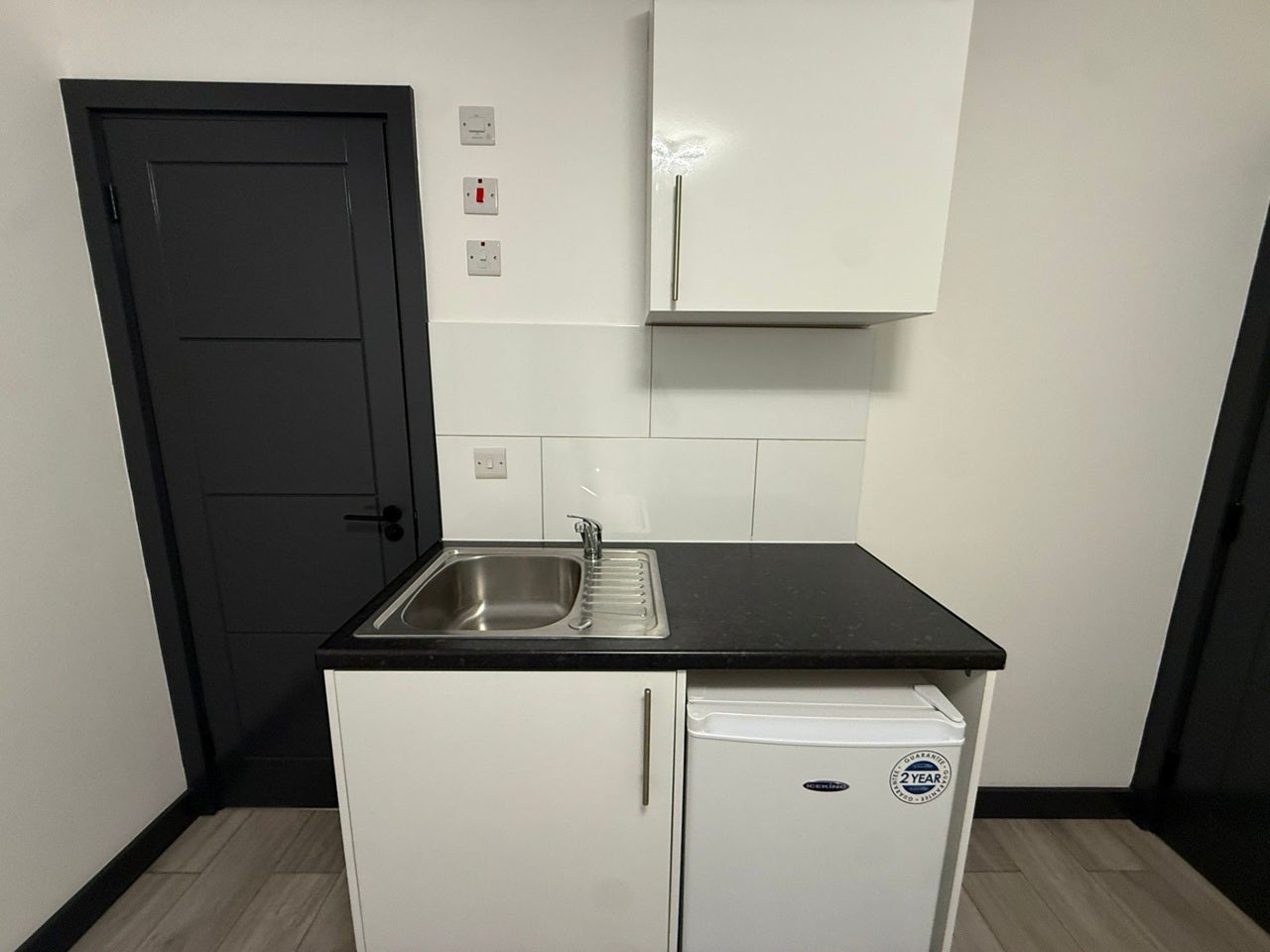 Room Edgar Road in Greater London