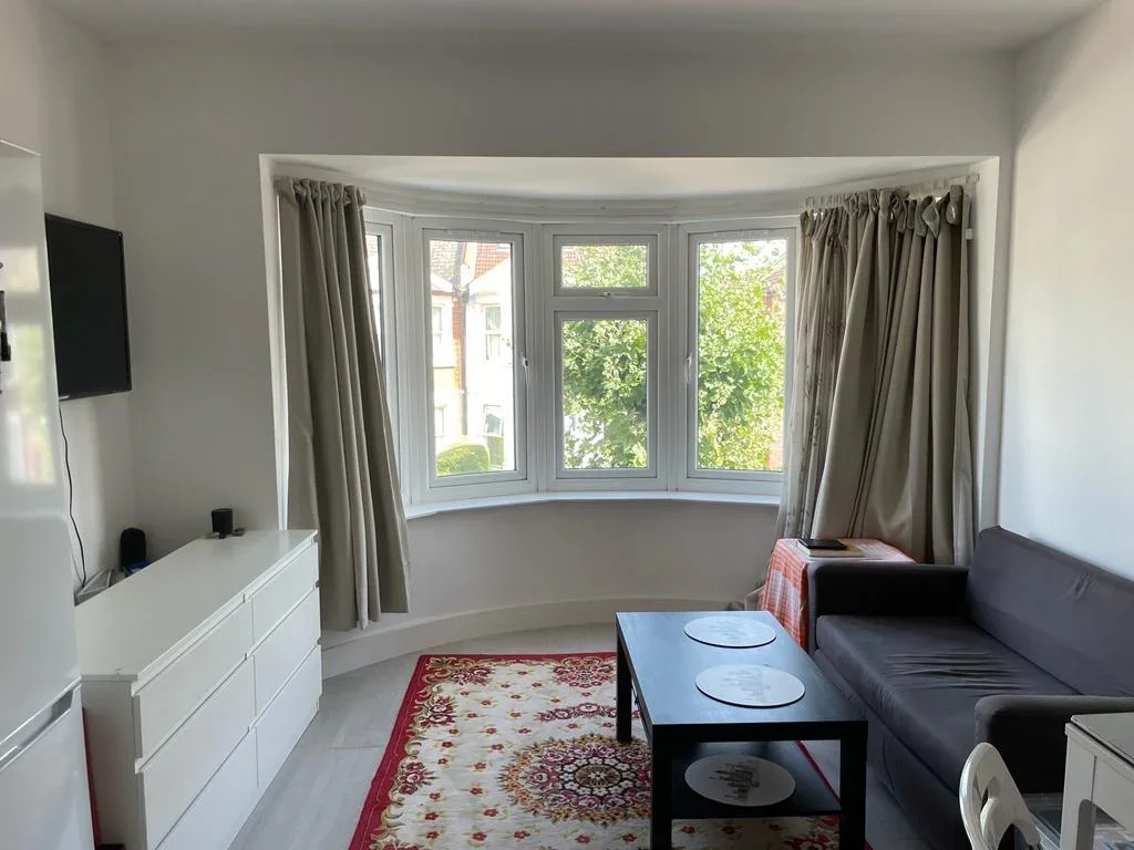 Flat Audley Road in Greater London