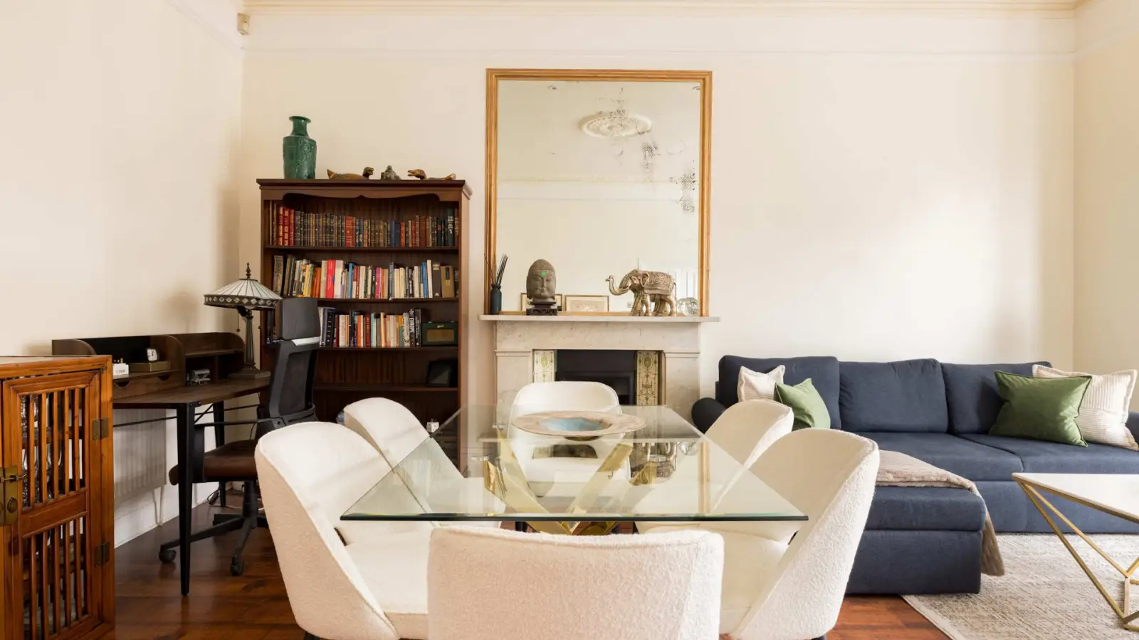 Flat Fawcett Street in Greater London