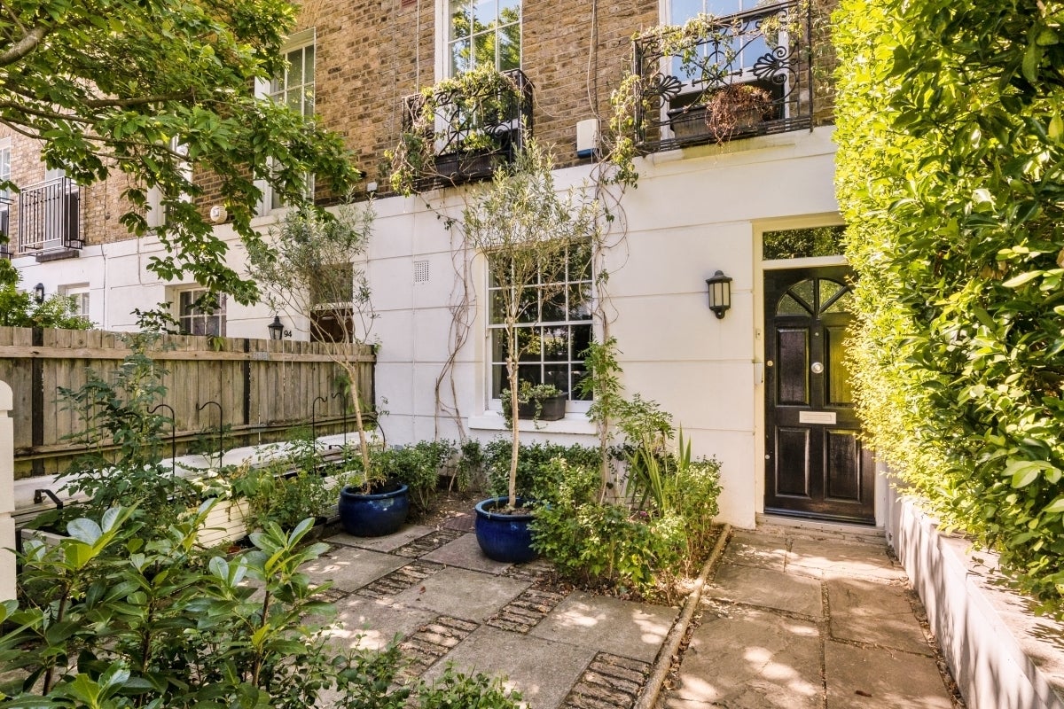 House St John's Wood Terrace in City of Westminster