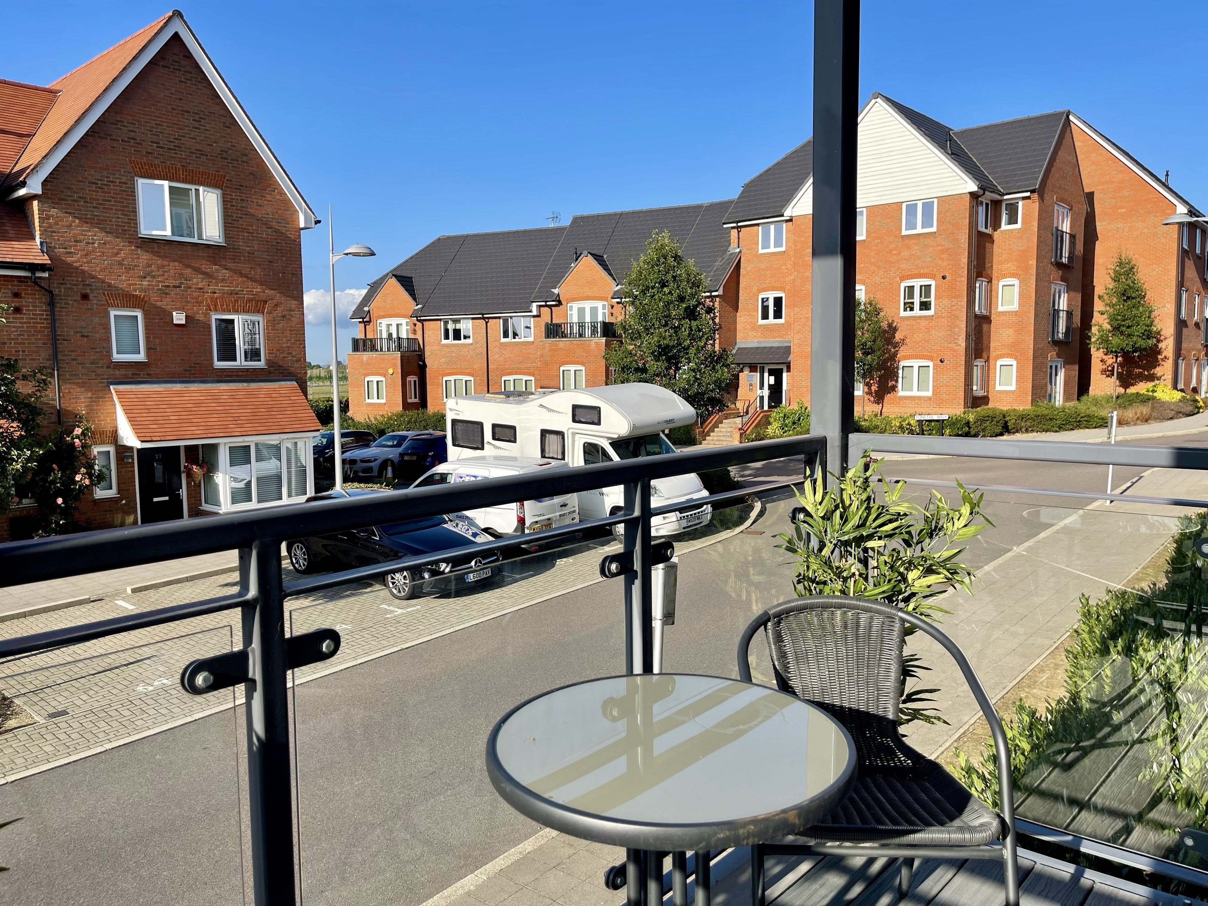 Flat Holmbush Mews in Horsham