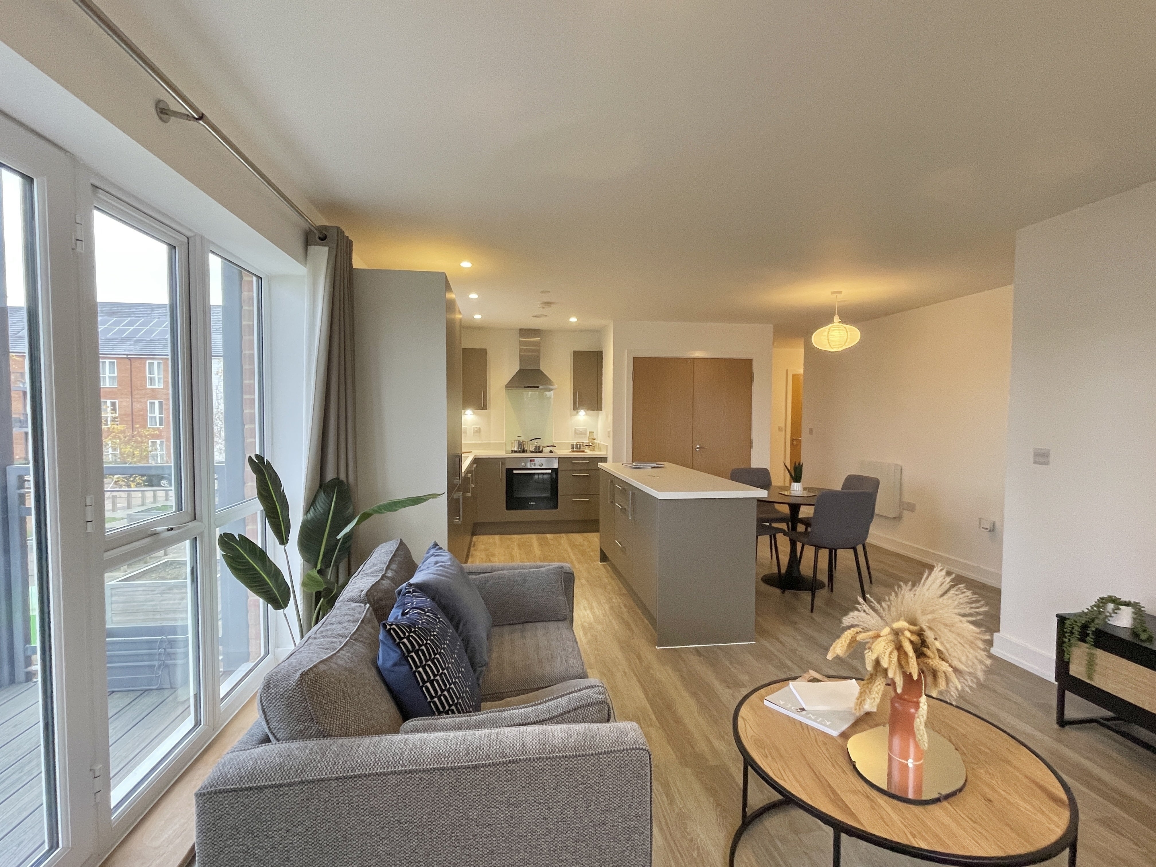 Flat Holmbush Mews in Horsham