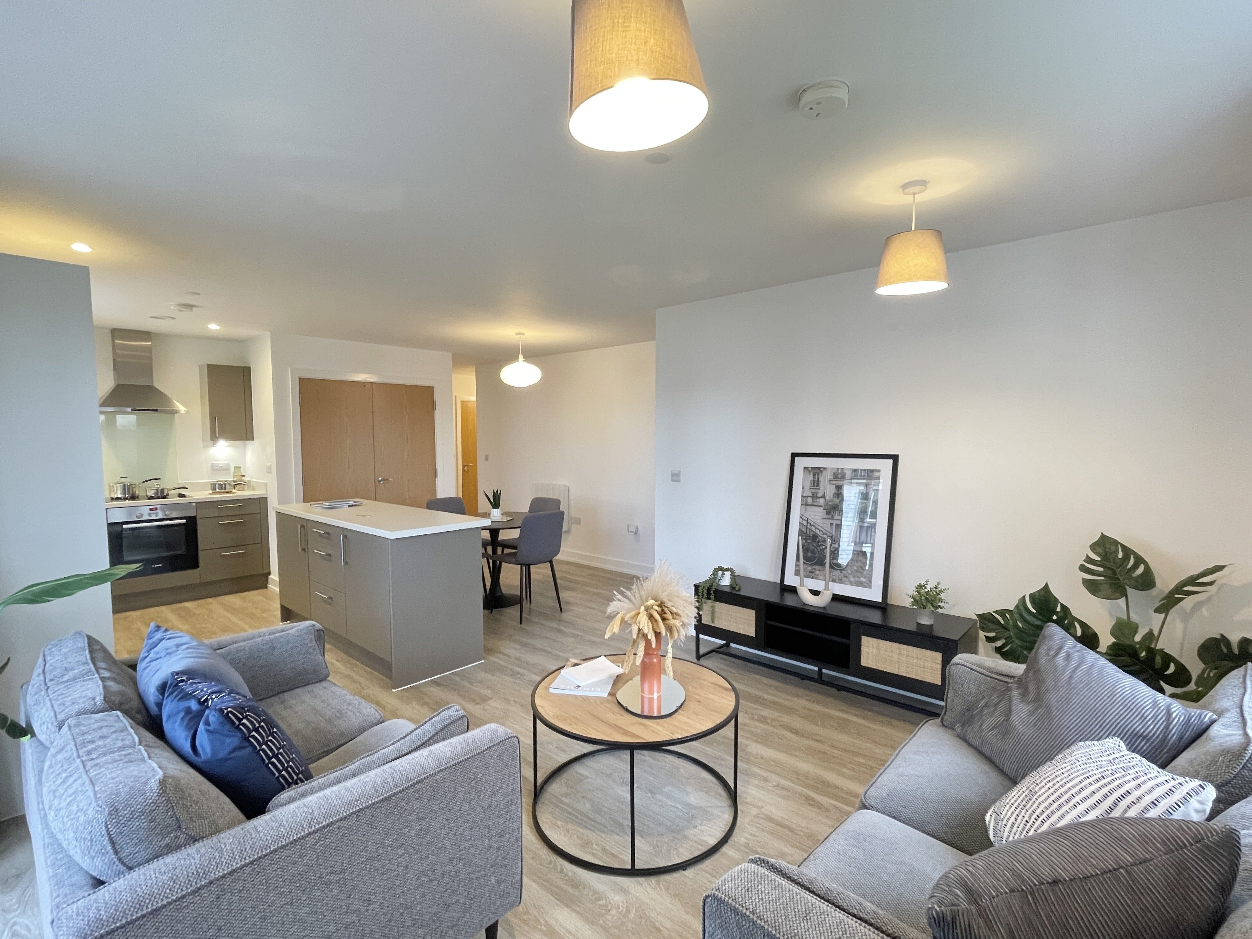 Flat Holmbush Mews in Horsham