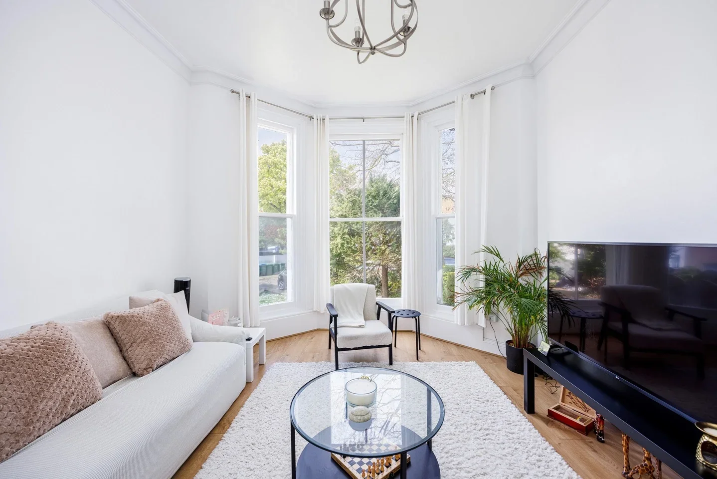 Flat Hervey Road in Greater London
