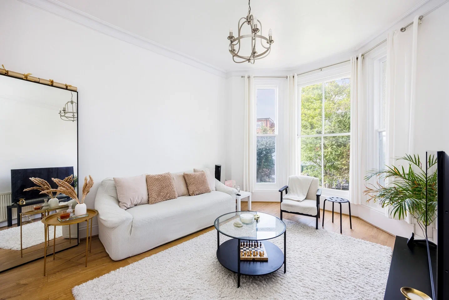Flat Hervey Road in Greater London